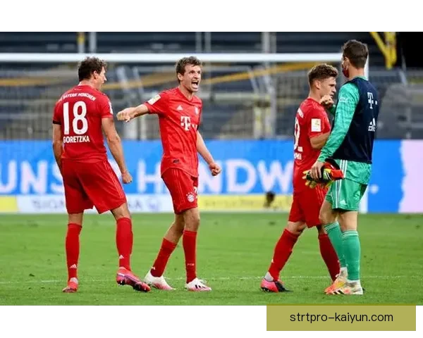 诺伊尔精彩扑救助力球队逆转，状态回暖迎来新辉煌